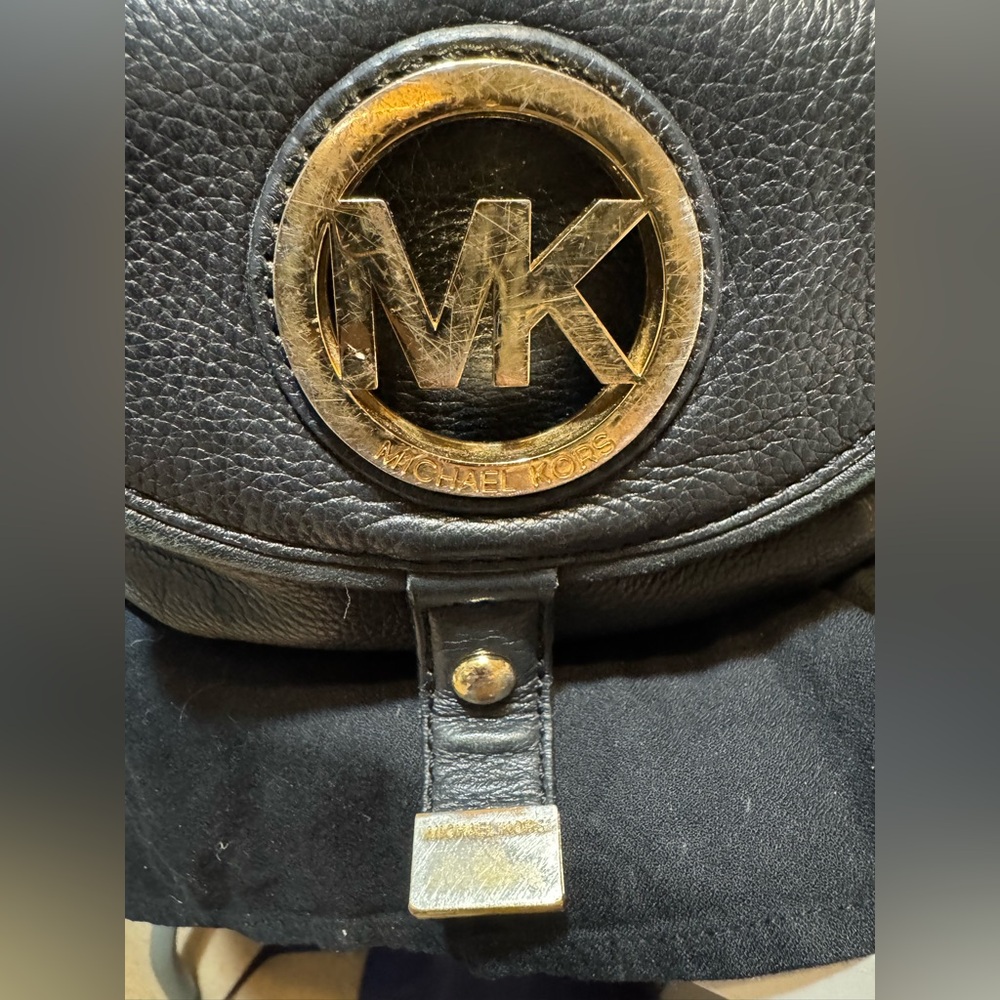 Vintage Michael Kors Black Leather Bag with Gold Logo GUC B26